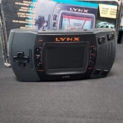 CONSOLE ATARI LYNX 2 PACK BATMAN RETURNS COMPLET -Labyrinthe console atari lynx 2 pack batman returns complet 17